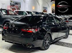 تۆیۆتا کامری